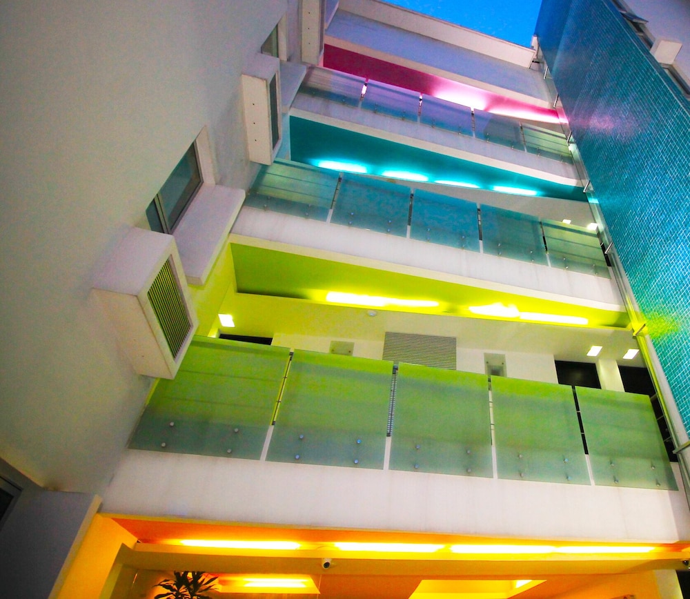 nu hotel