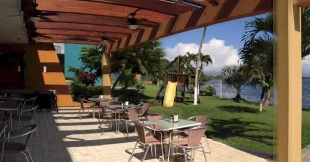 hotel la finca