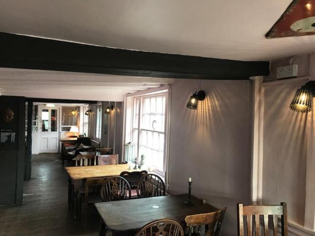 chequers inn