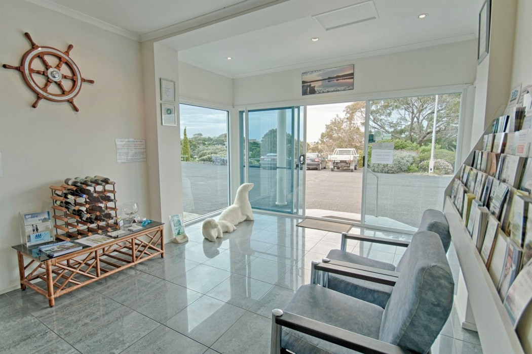 Robetown Motor Inn & Apartments,Limestone Coast>>Beachport,4 star