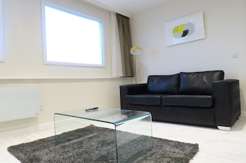 quay apartments clarence house