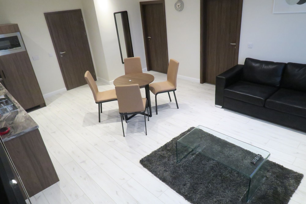 quay apartments clarence house