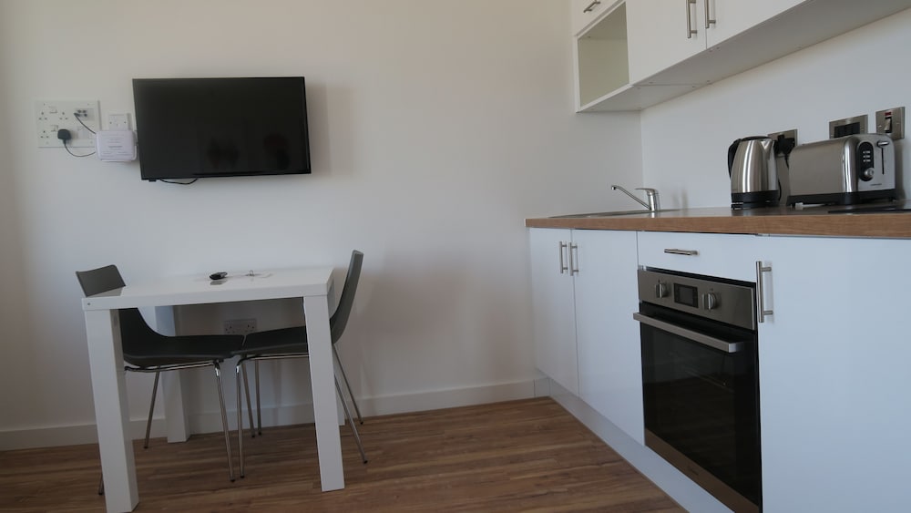 quay apartments clarence house