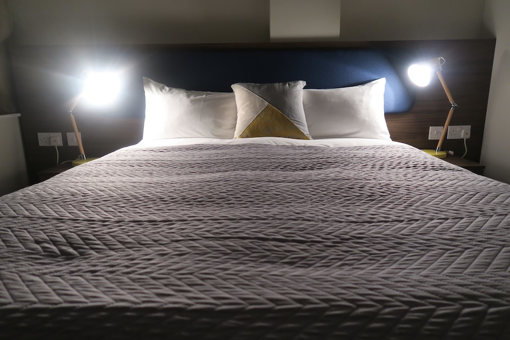 quay apartments clarence house