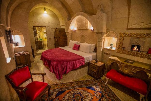 royal cave hotel