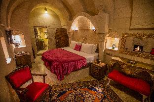 royal cave hotel