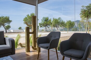 puig campana nature suites hotel and btt