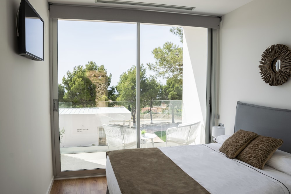 puig campana nature suites hotel and btt