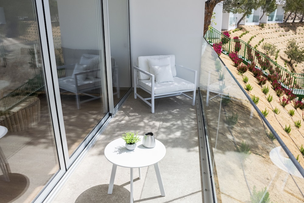 puig campana nature suites hotel and btt