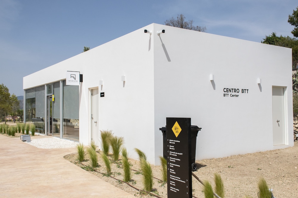puig campana nature suites hotel and btt