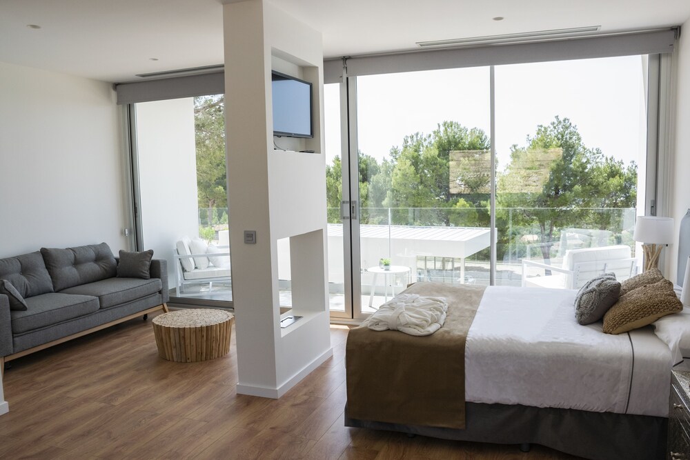 puig campana nature suites hotel and btt
