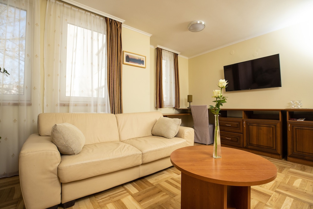 dom hotel