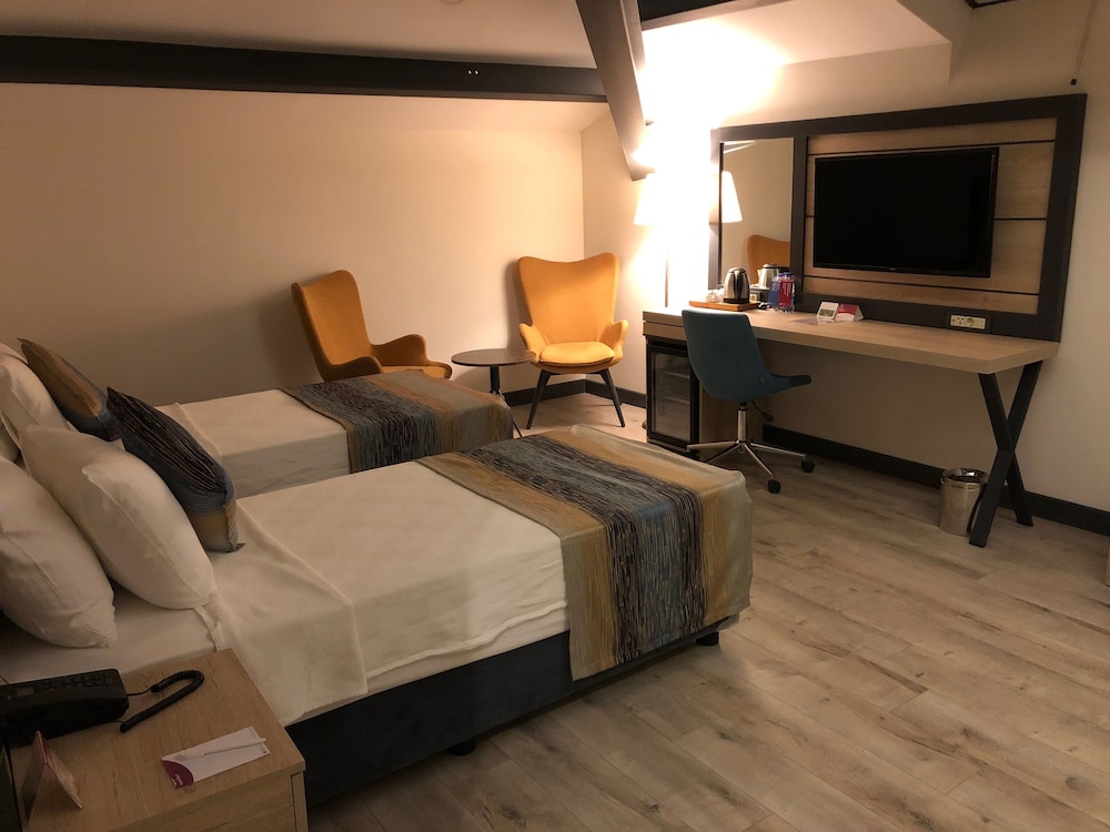 ramada encore by wyndham istanbul basin express