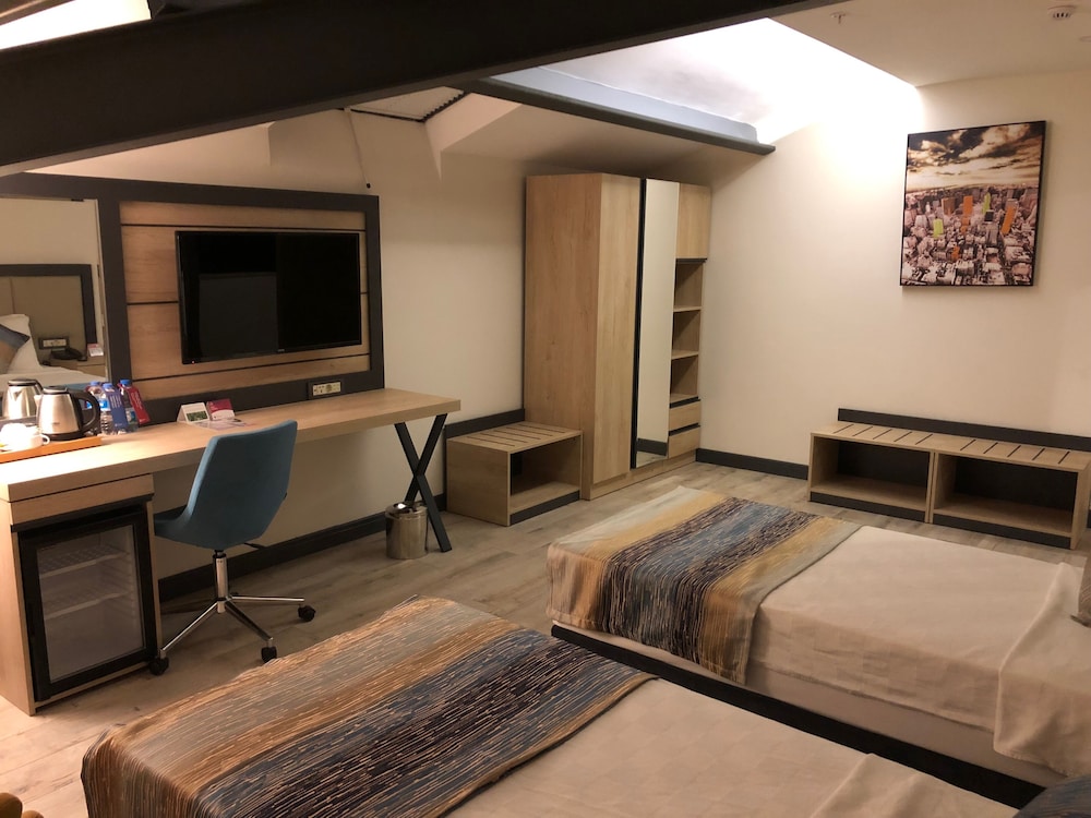 ramada encore by wyndham istanbul basin express