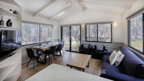deniliquin riverside caravan park