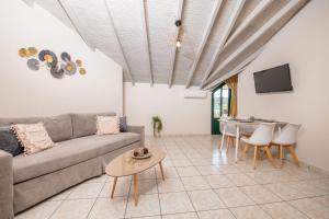 koukos loft apartments