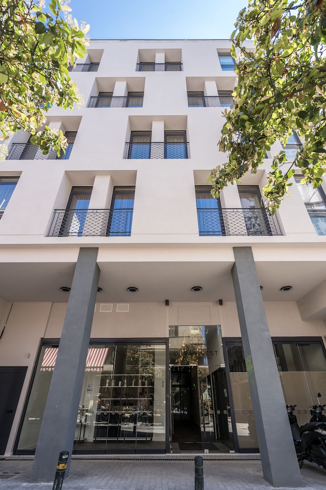 urban nest suites and apartments