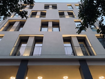 urban nest suites and apartments