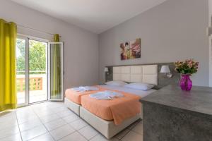 maria hotel sisi