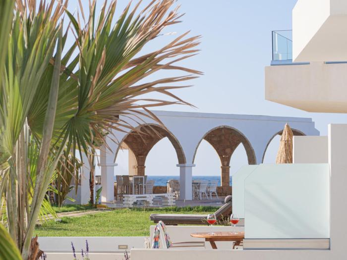 pyrgos blue