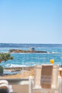 pyrgos blue