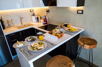 santorini dreams villas