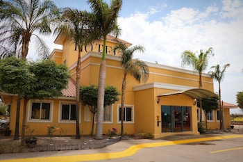 Zar Culiacan,Los Mochis>>Culiacan,3 star