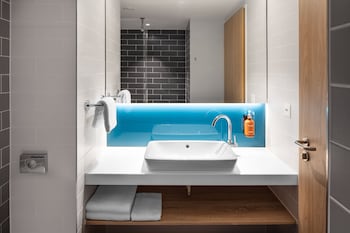 holiday inn express aarburg oftringen an ihg hotel
