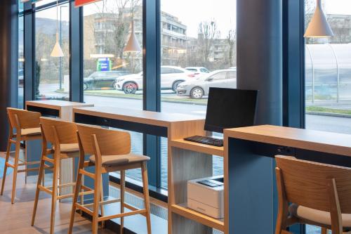 holiday inn express aarburg oftringen an ihg hotel