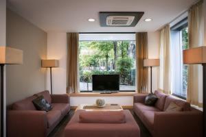 hotel touring