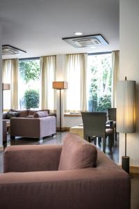 hotel touring