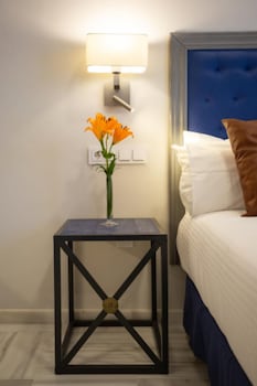 plazuela del carbon suites