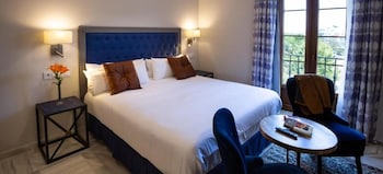 plazuela del carbon suites