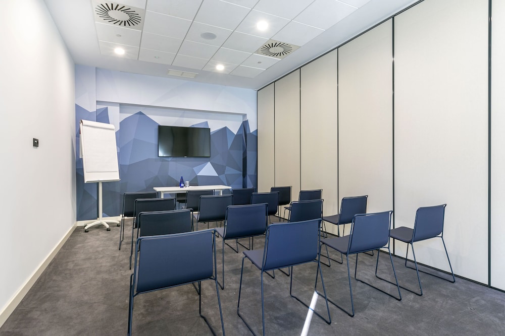 hampton by hilton alcobendas madrid