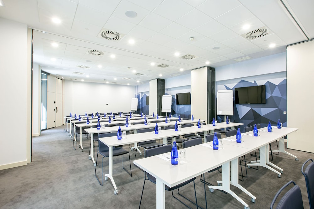 hampton by hilton alcobendas madrid