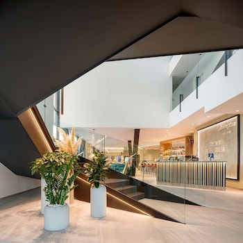 hampton by hilton alcobendas madrid