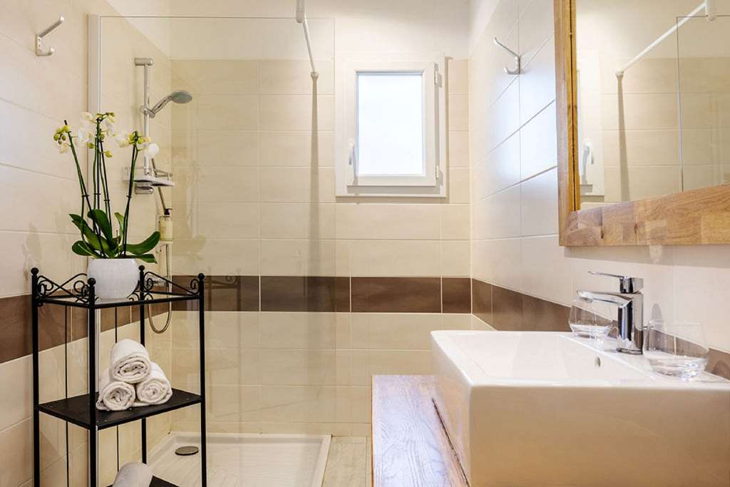 best western le val majour