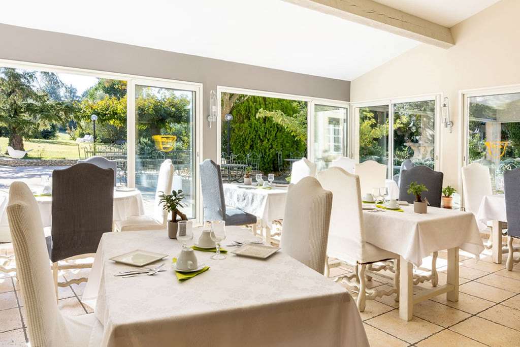 best western le val majour