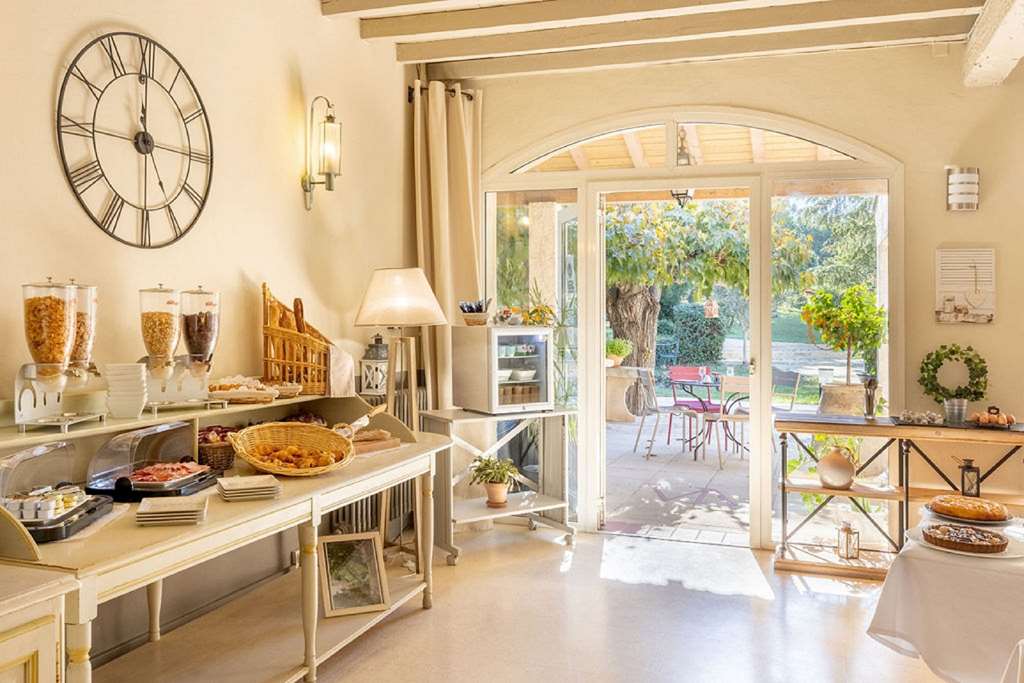 best western le val majour