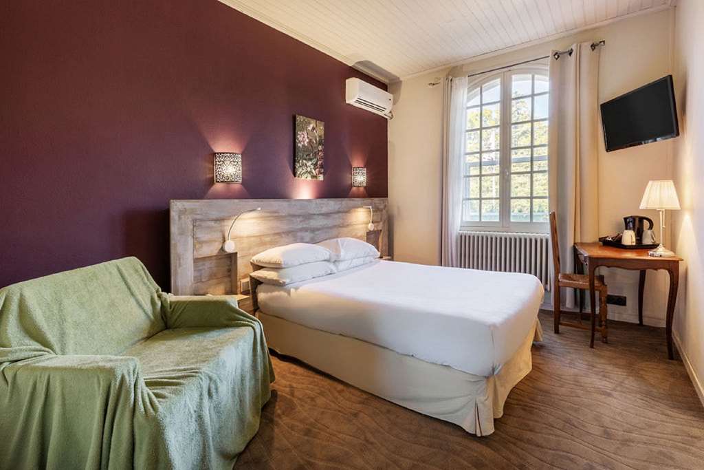 best western le val majour
