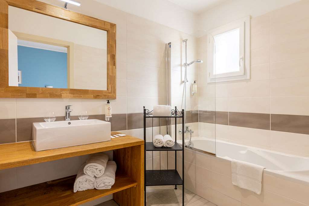best western le val majour