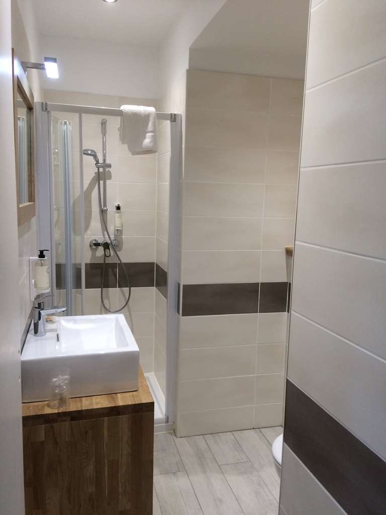 best western le val majour