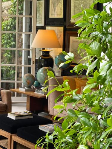 llimona suites