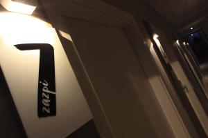 eibarrooms auto check in