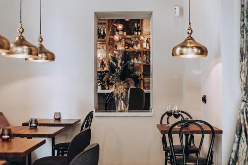 ocho suites and kitchen