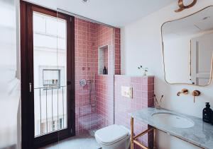 ocho suites and kitchen