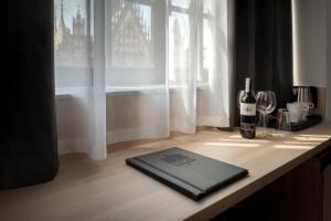 korona hotel wroclaw market square