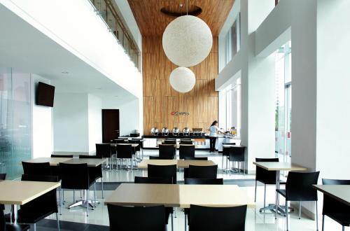 amaris hotel tendean