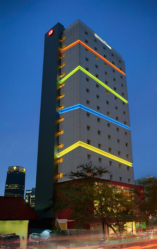 amaris hotel tendean