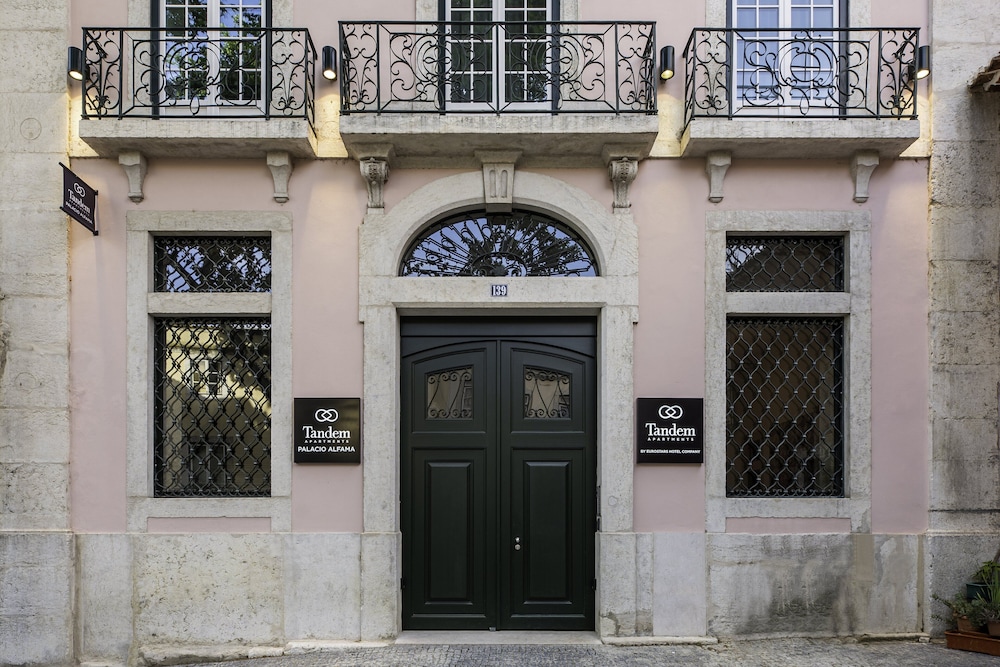 tandem palacio alfama suites